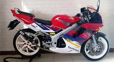 Customer Bikes of the Month - 2019 9 05 2019 Hengkis NSR150RR
