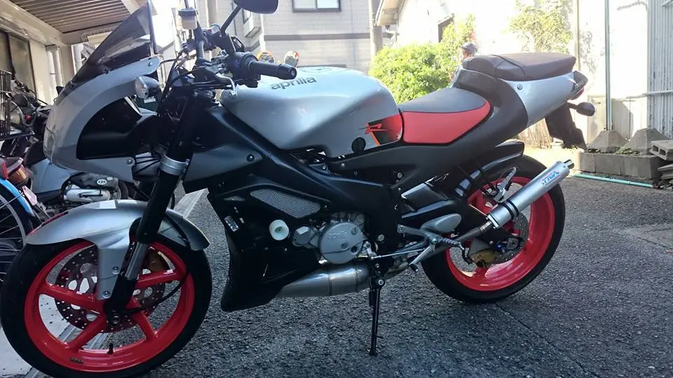 1 CHAO LIEN CHEN Aprilia RS125 Tuono