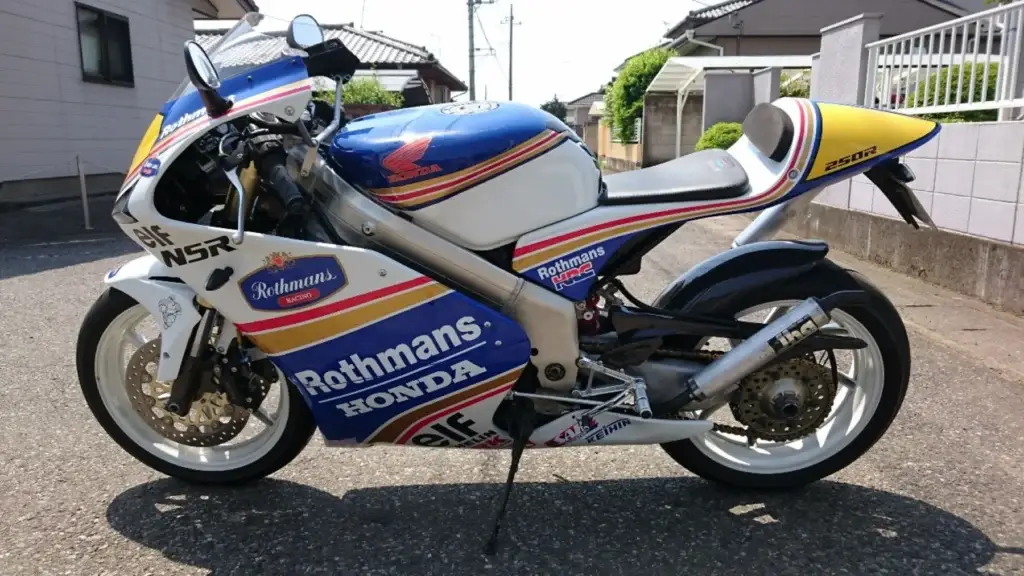 1 Hideo Honda NSR250 MC28 Rothmans GP T