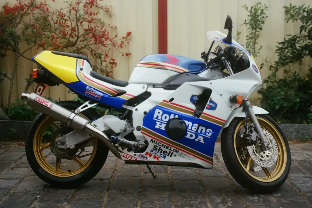 1 John CBR250RR MC22 Rothmans