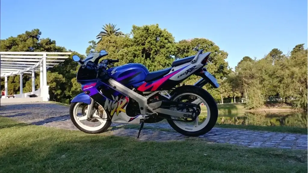 1 Nicolas NSR150RR