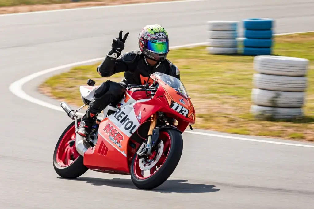 15 Wiliam Jack Sun NSR250 MC28