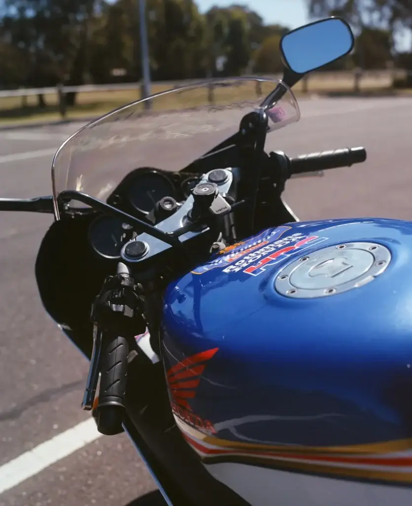 3 John CBR250RR MC22 Rothmans