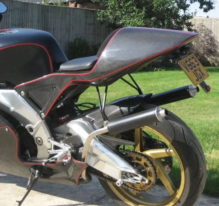 4 Dave Whattam Aprilia RS250 Chassis and Bodywork YPVS engine