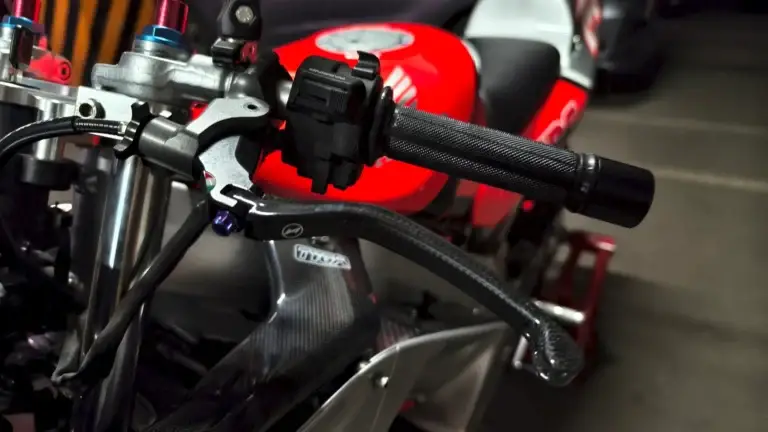 6 Nike NSR150SP Fortuna