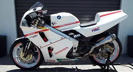 TYGA RYDAS' Honda RVF400 NC35 8 Mark O Toole Honda RVF400 NC35