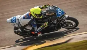 yanni19