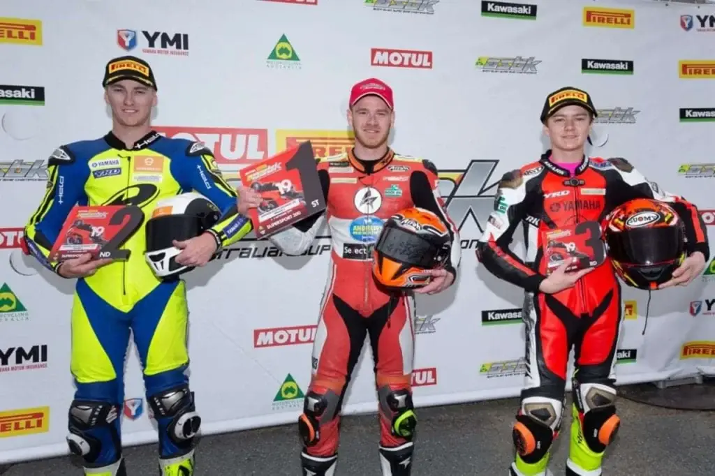 yanni25