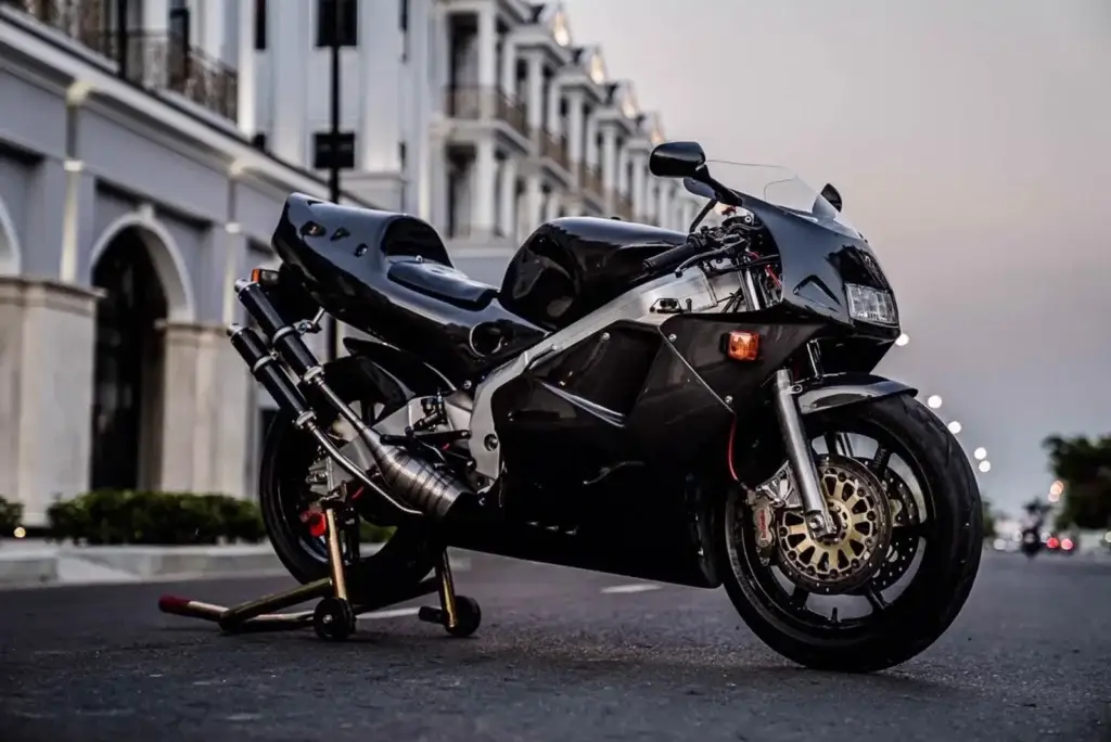 1 12 2019 Kiet Vo Carbon MC21