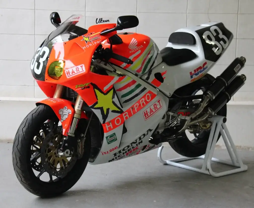 1 Honda RVF400 NC35 Horipro