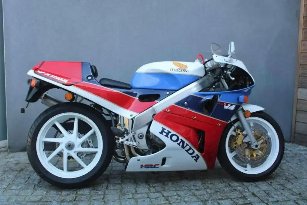 1 L Atelier Joos RC30 Tribute