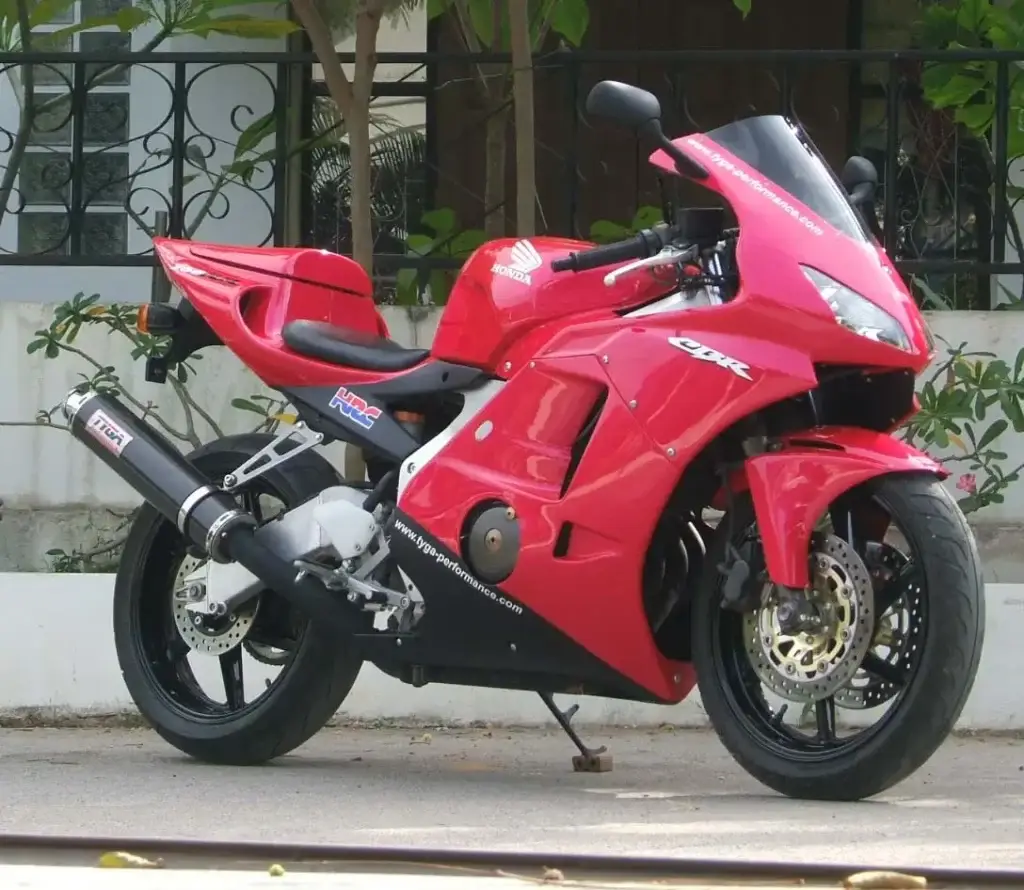 1 MC22 TYGA T8 Fairing
