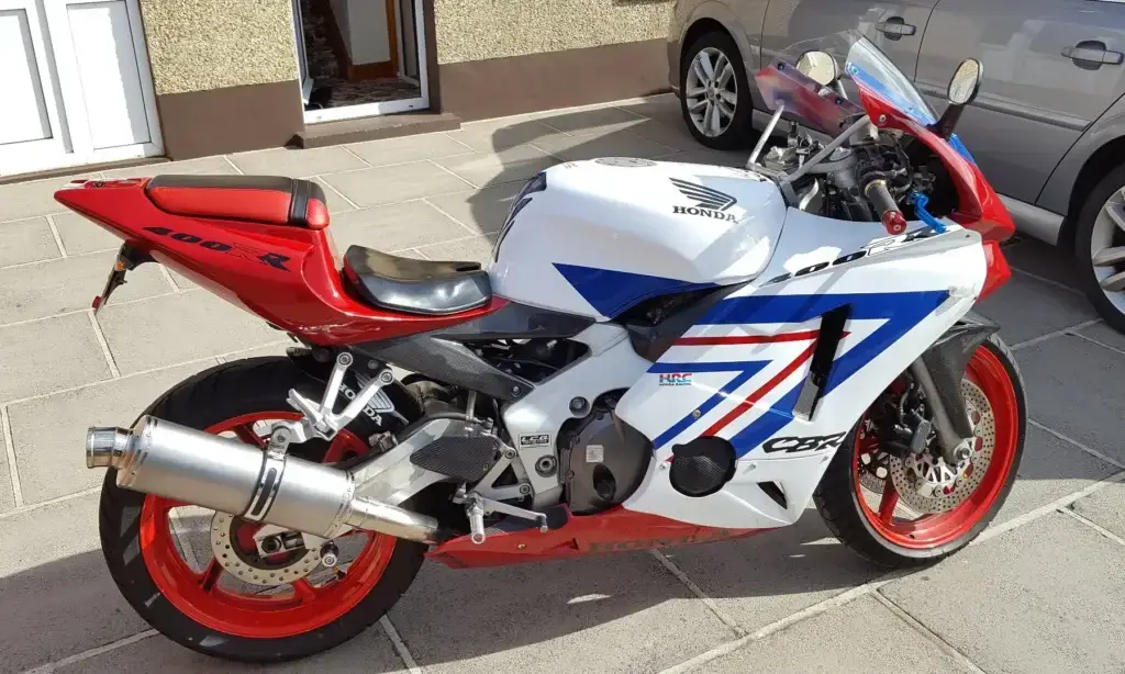 1 Tyrones Honda CBR400RR NC29 2015 HRC scheme