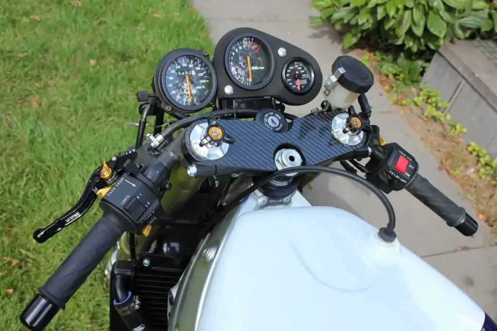 22 Denny Lam Suzuki RGV250 VJ22