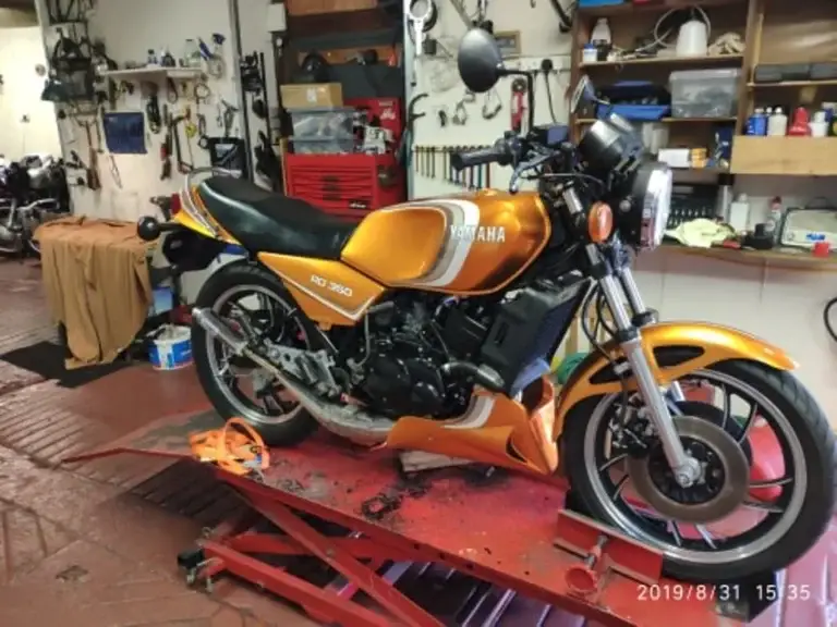3 Rodney Yamaha RD350LC 4LO