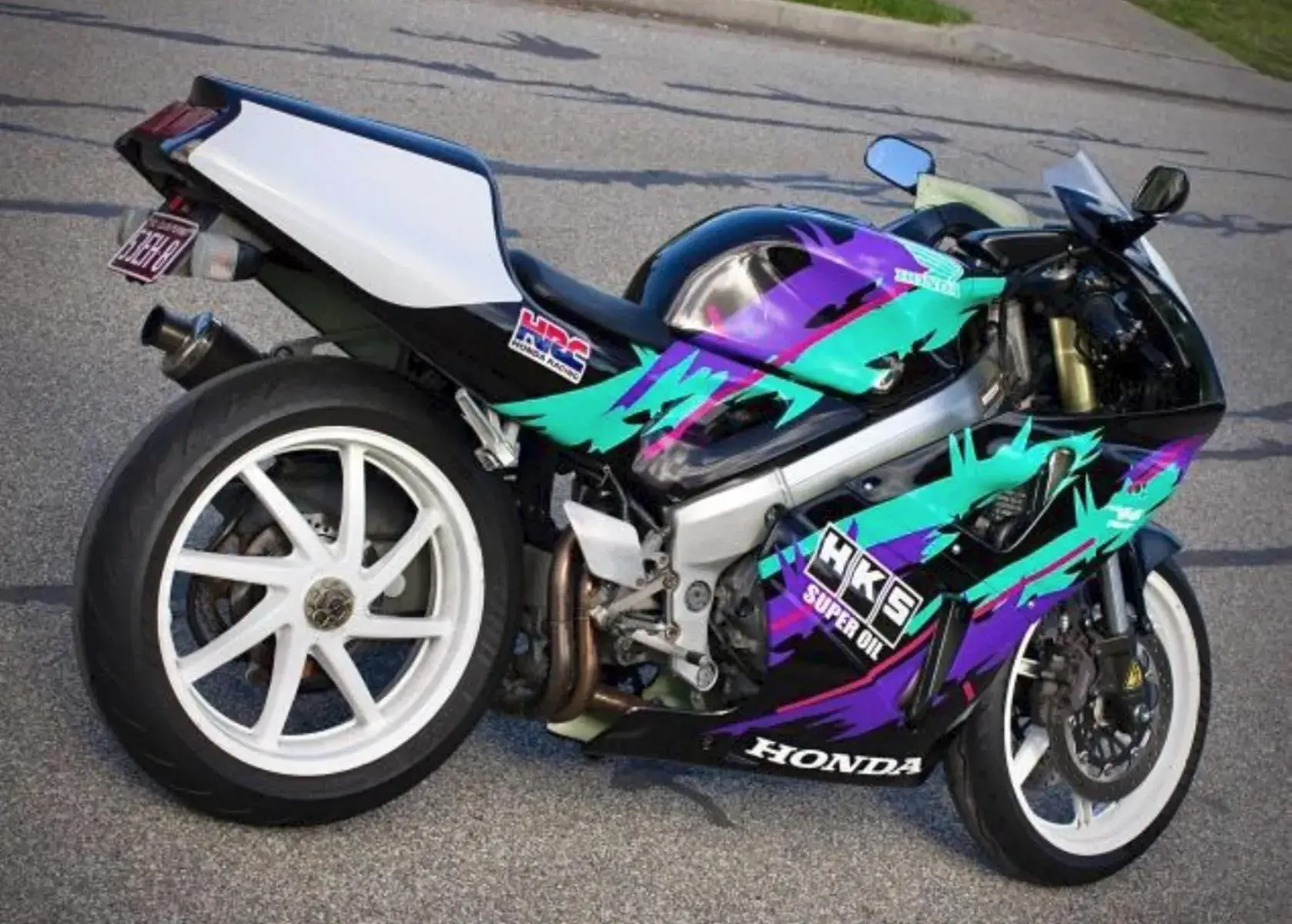 John's RVF400 NC35 