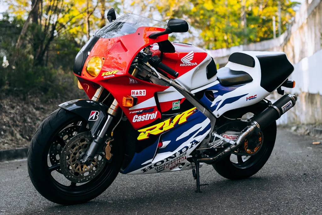 MichaelRVF400 NC35 01