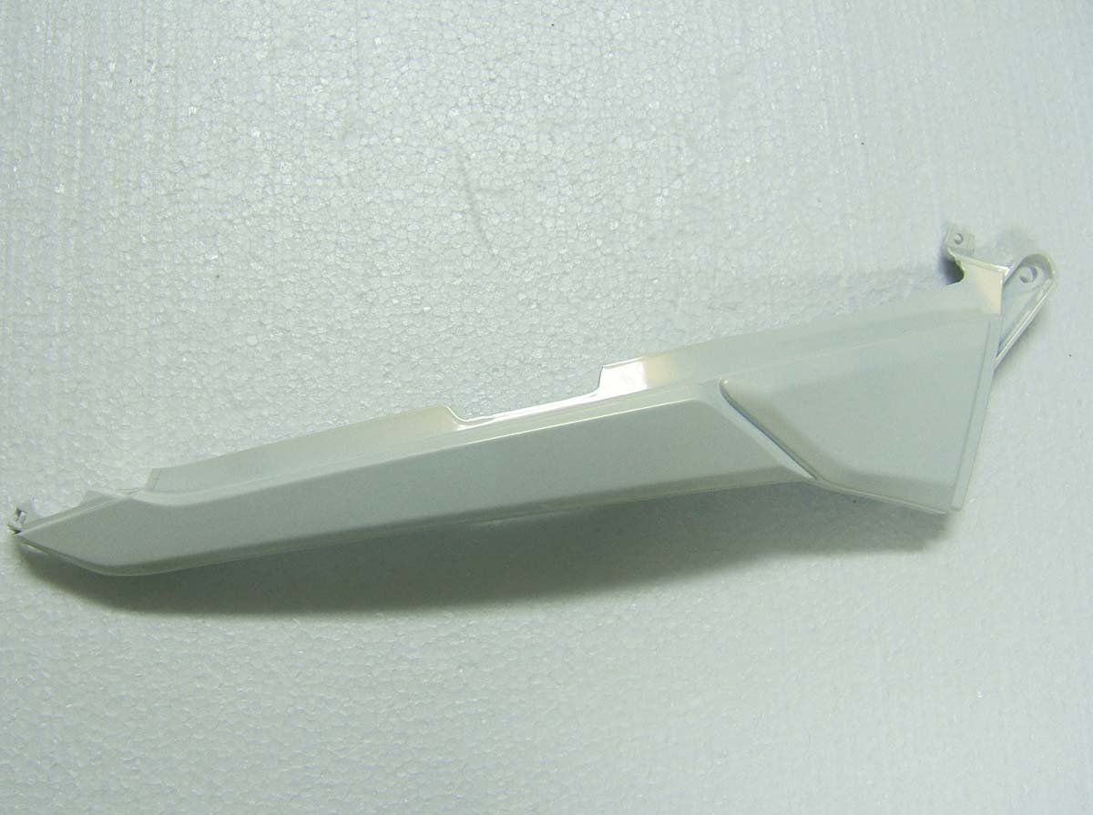 Cowl, R., RR., White