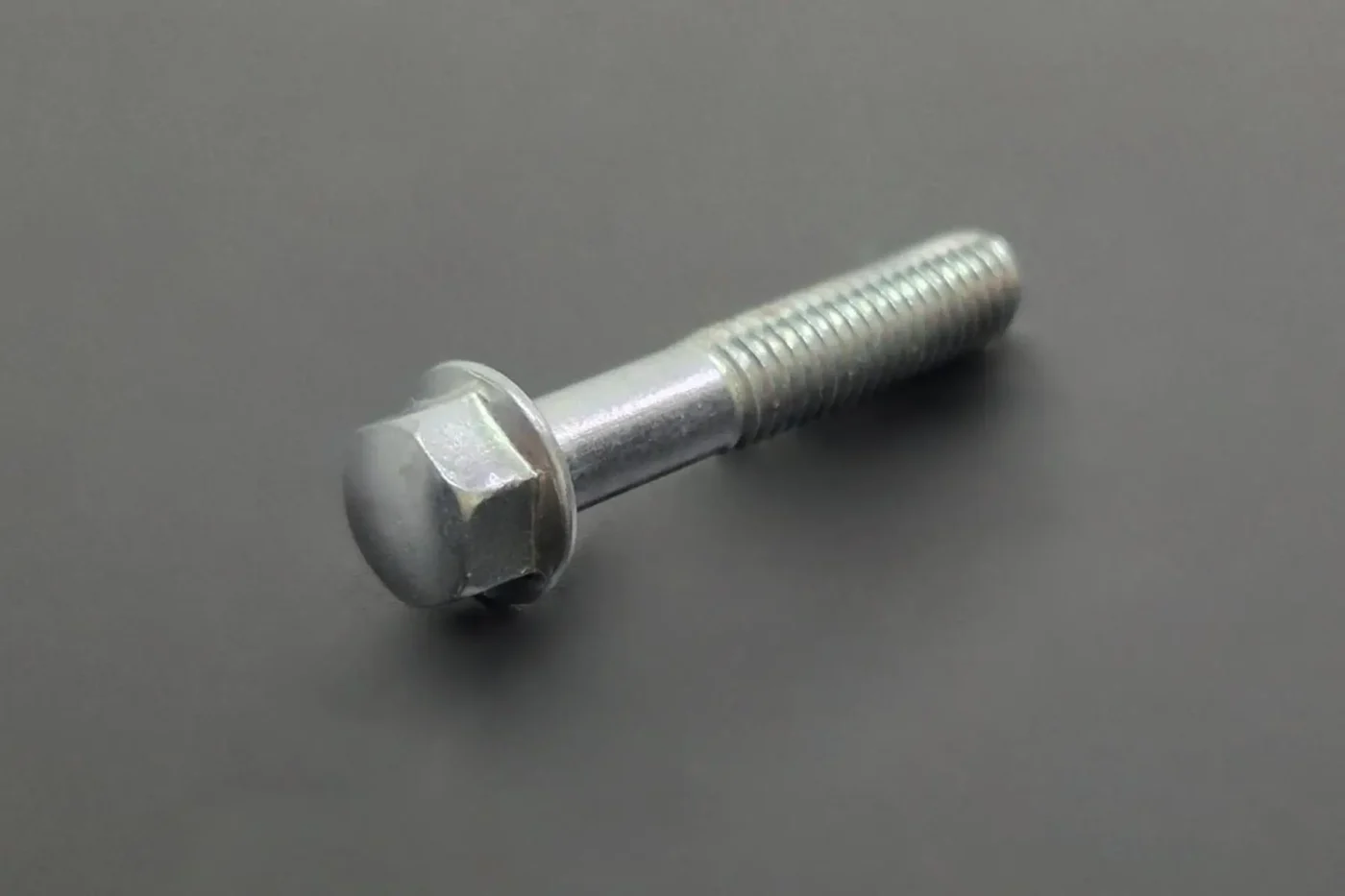 Bolt, flange SH 6x35 mm