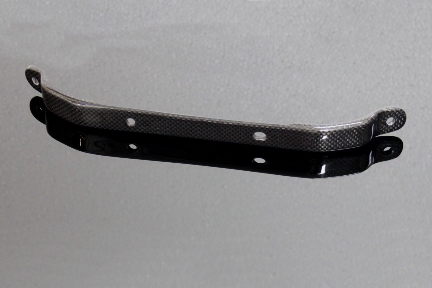 Stay Radiator, Upper, Carbon, RGV250 VJ21