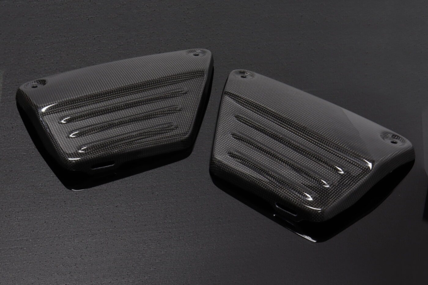 Side Covers, Carbon, Pair, 1985-2007 V-Max