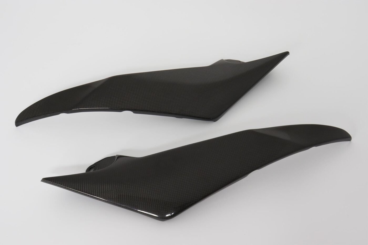 Tank In-Fill Panels Pair, Carbon, Yamaha R6, 2008-2016