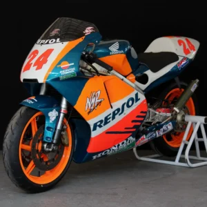 Kit, GRP, Complete bodywork set with Fuel Tank and Front Fender, painted Repsol, MC21, MC28 NSR250V