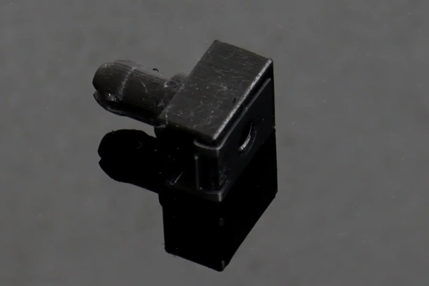 MC16 Fairing Side Stay Plug