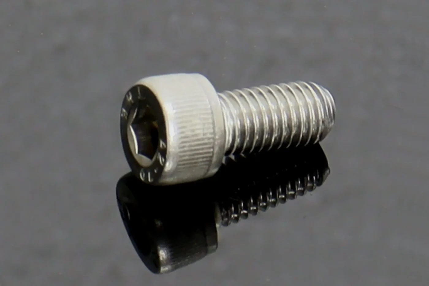 Caphead Bolt, Stainless, M8x15