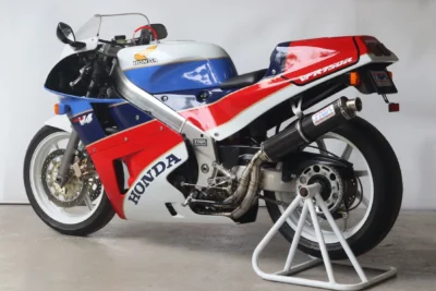 Set, Pipe, Full Race System, HRC Style, RC36-2, Round Carbon Silencer
