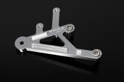 Tyga Step Kit Replacement Right Side Hanger, VJ22, Assy.