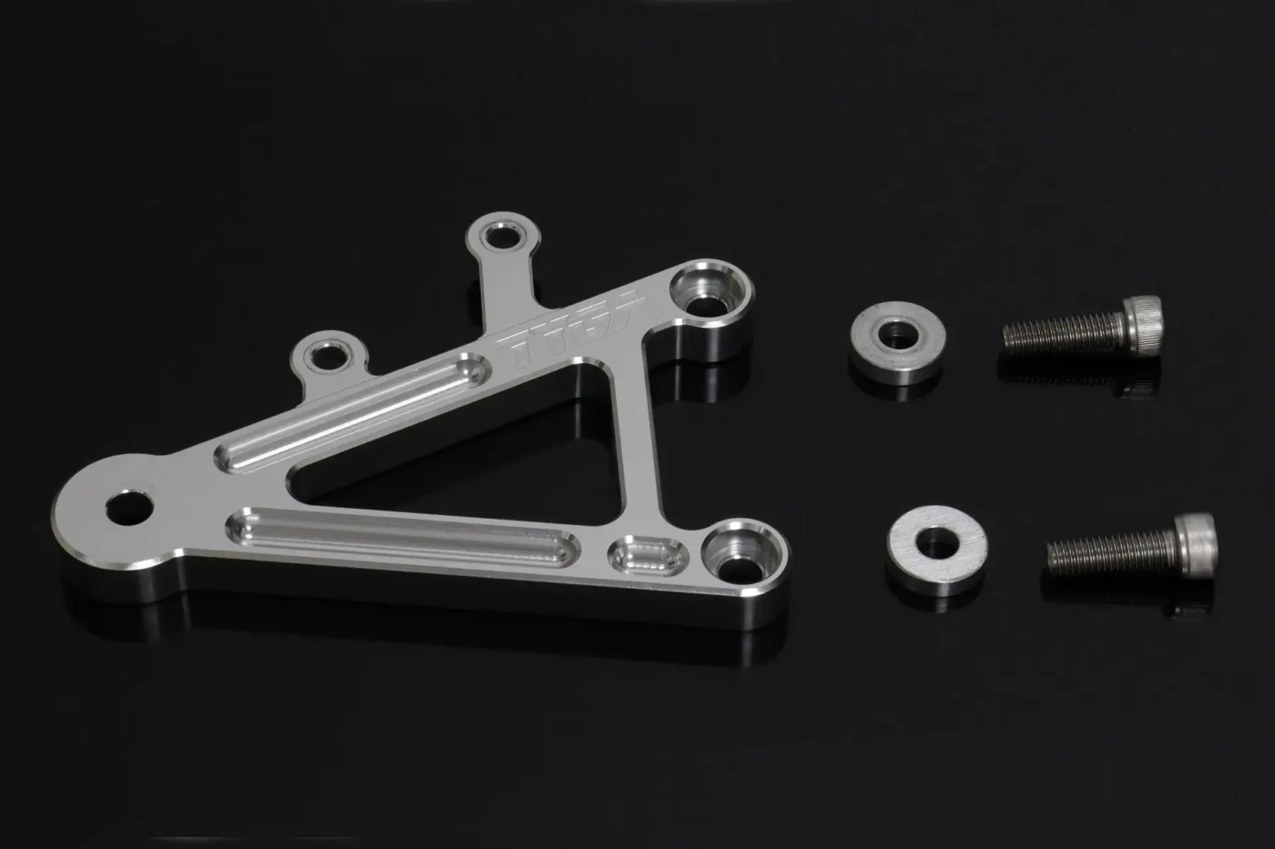 Tyga Step Kit Replacement Right Side Hanger, VJ23, Assy.