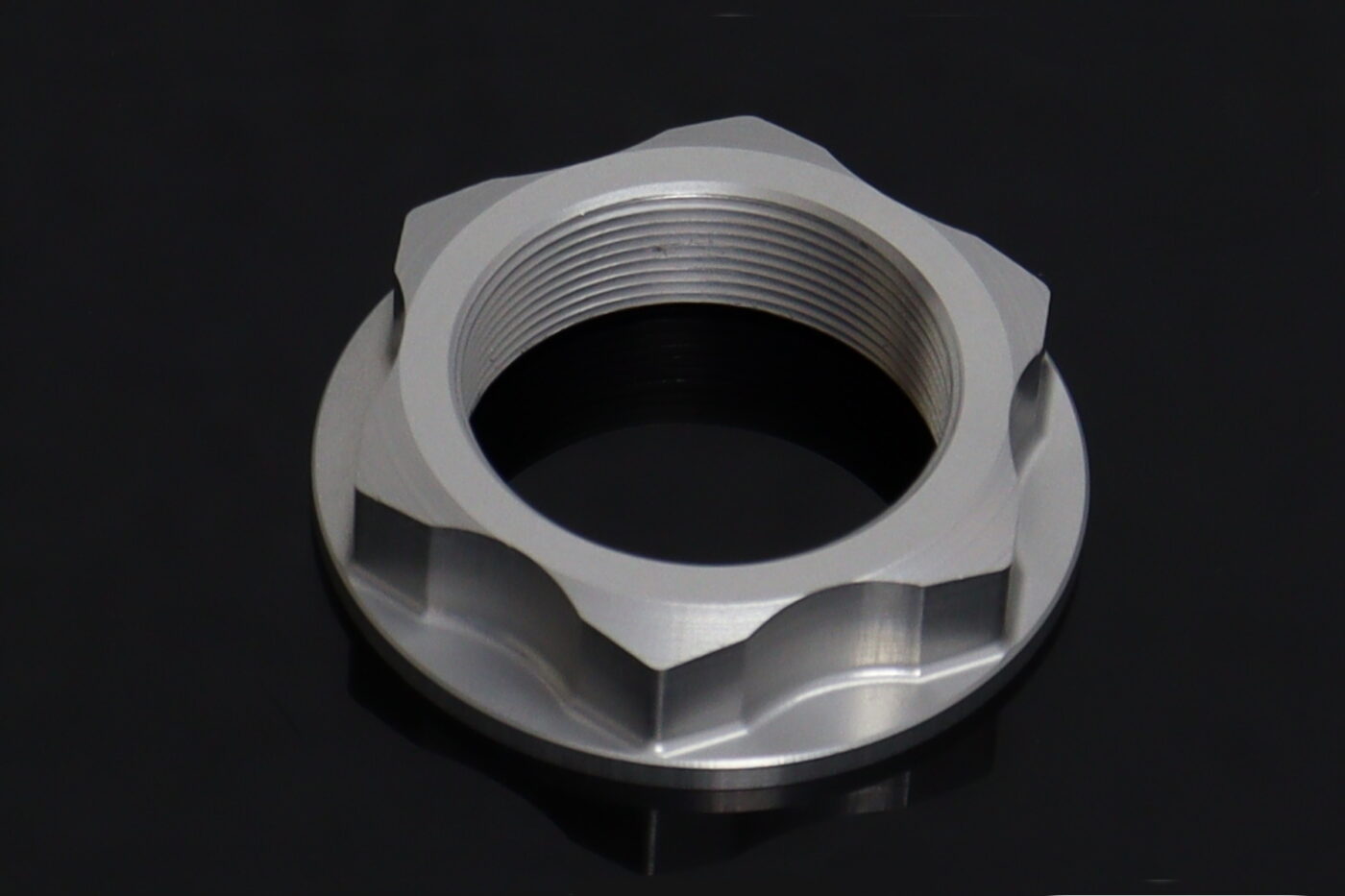 Top Triple Clamp Nut, Silver, GSXR (M28x1)