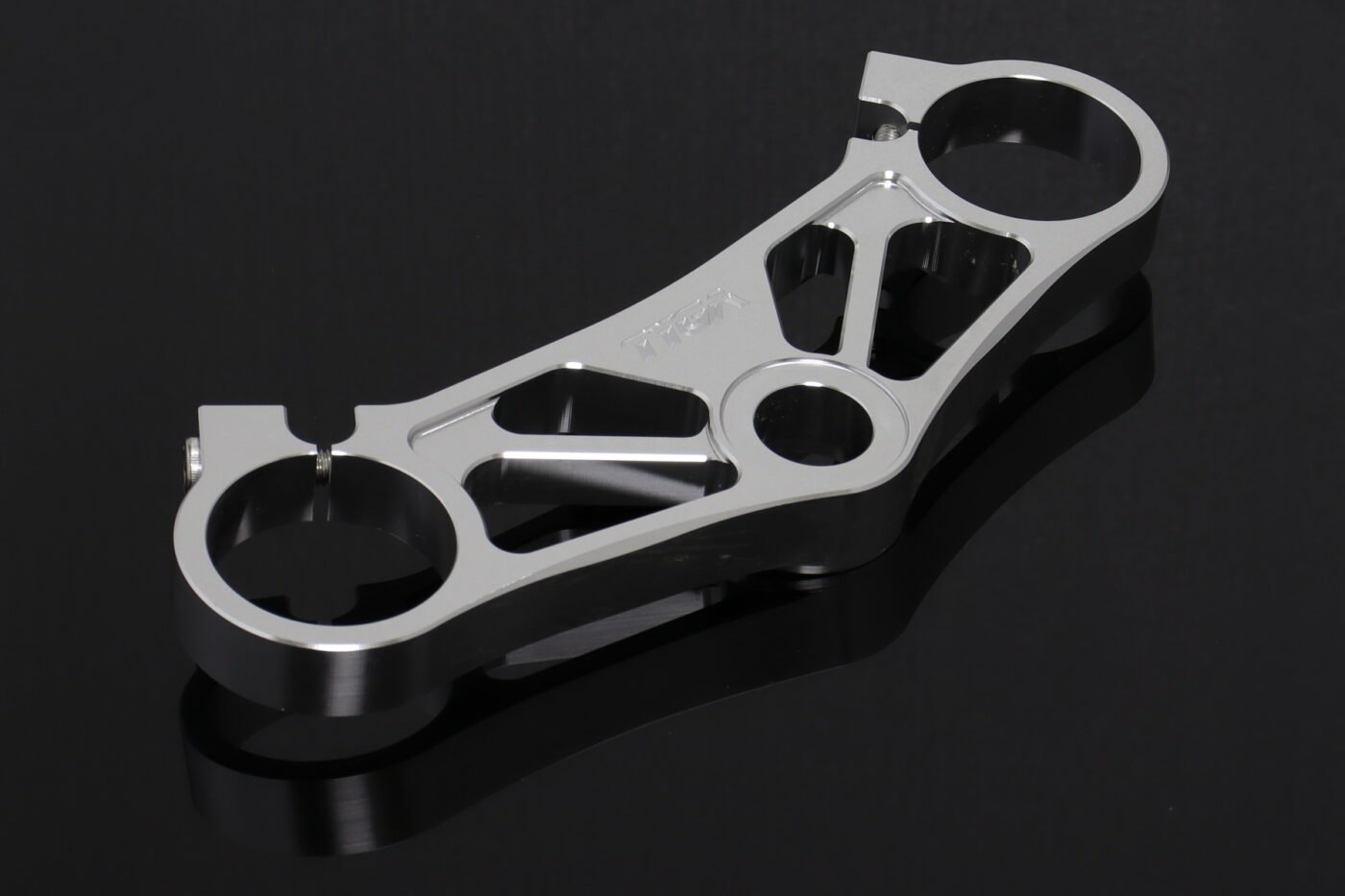 Top Triple Clamp, CNC Silver, RGV250 VJ23