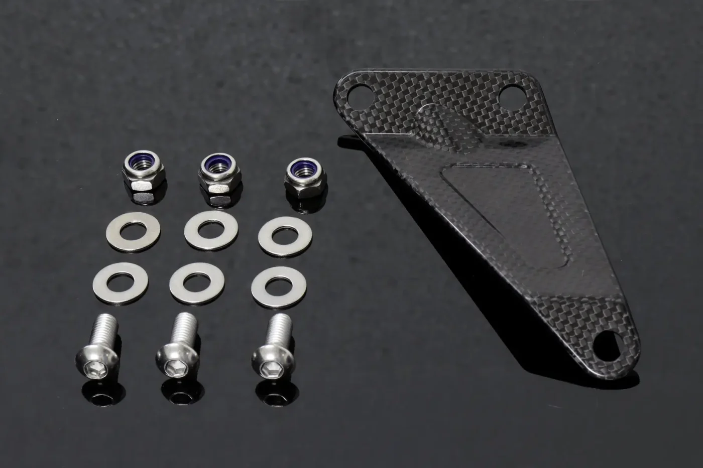 Exhaust Hanger Stay Right, Carbon, RGV250 VJ23