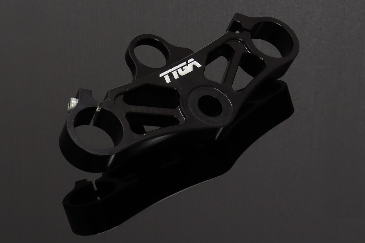 Top Triple Clamp Set, CNC Black, RGV250 VJ23