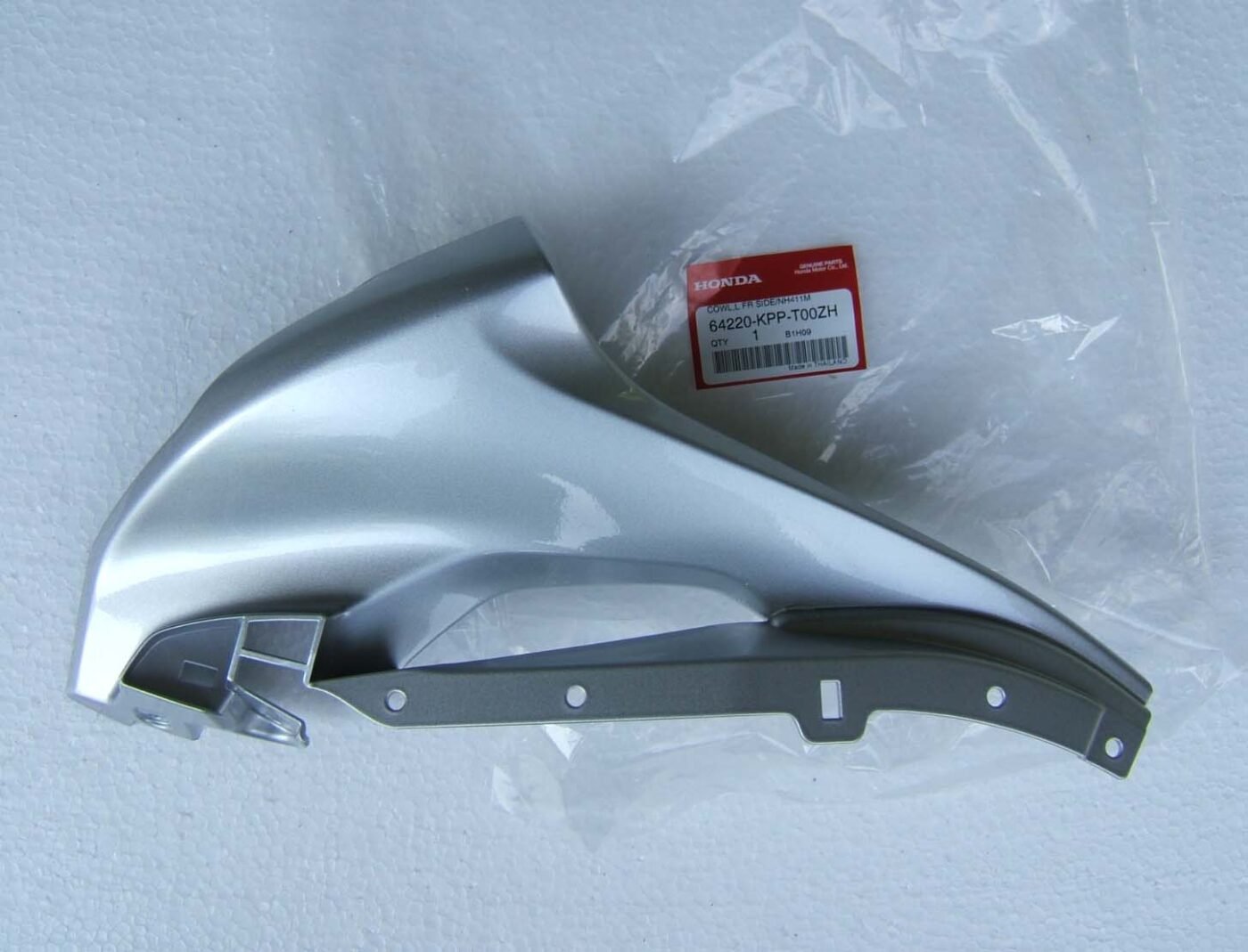 Cowl, Left Front Side, Force Silver, CBR250R
