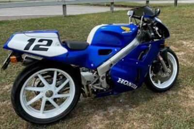 Nathalie's VFR400R NC30