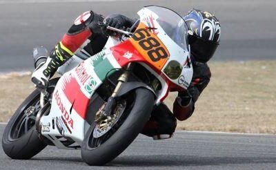 Jordan's "Castrol" RVF400