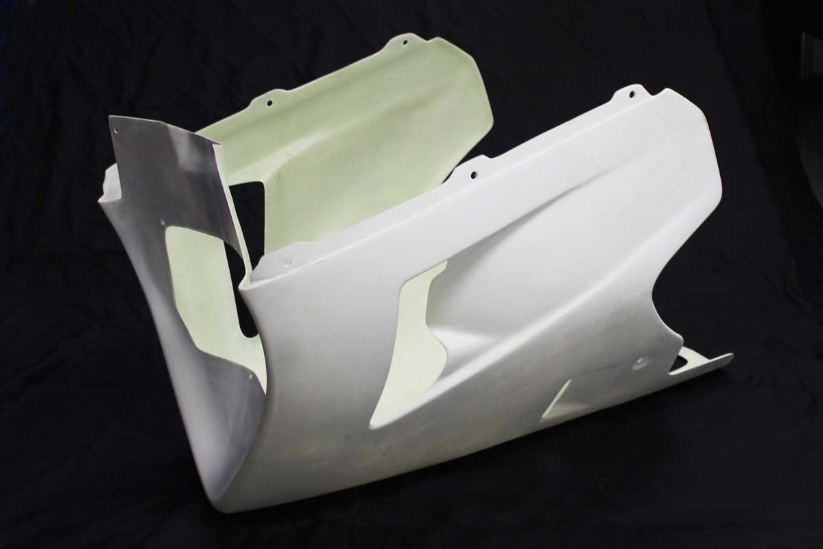 Lower Cowling (GRP), RC30, Stock Shape, Street