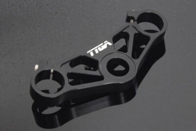 Top Triple Clamp, CNC Black, NC30 VFR400R