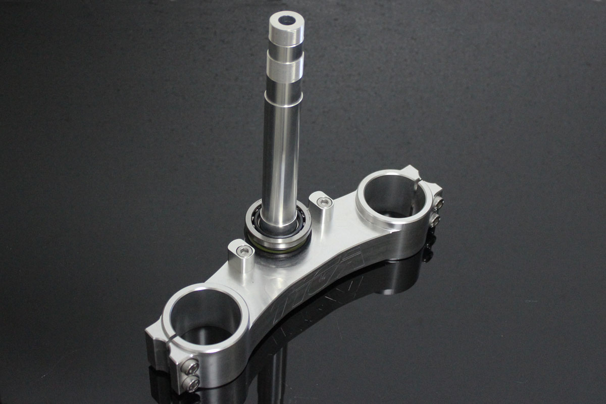 Lower Triple Clamp, CNC Silver, RVF400 NC35